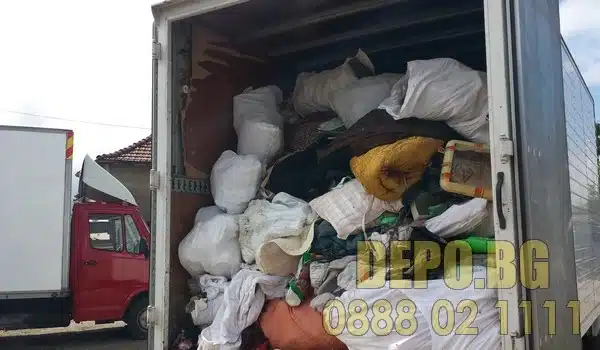Какво се случва в жилище при дълъг престой на починал човек
